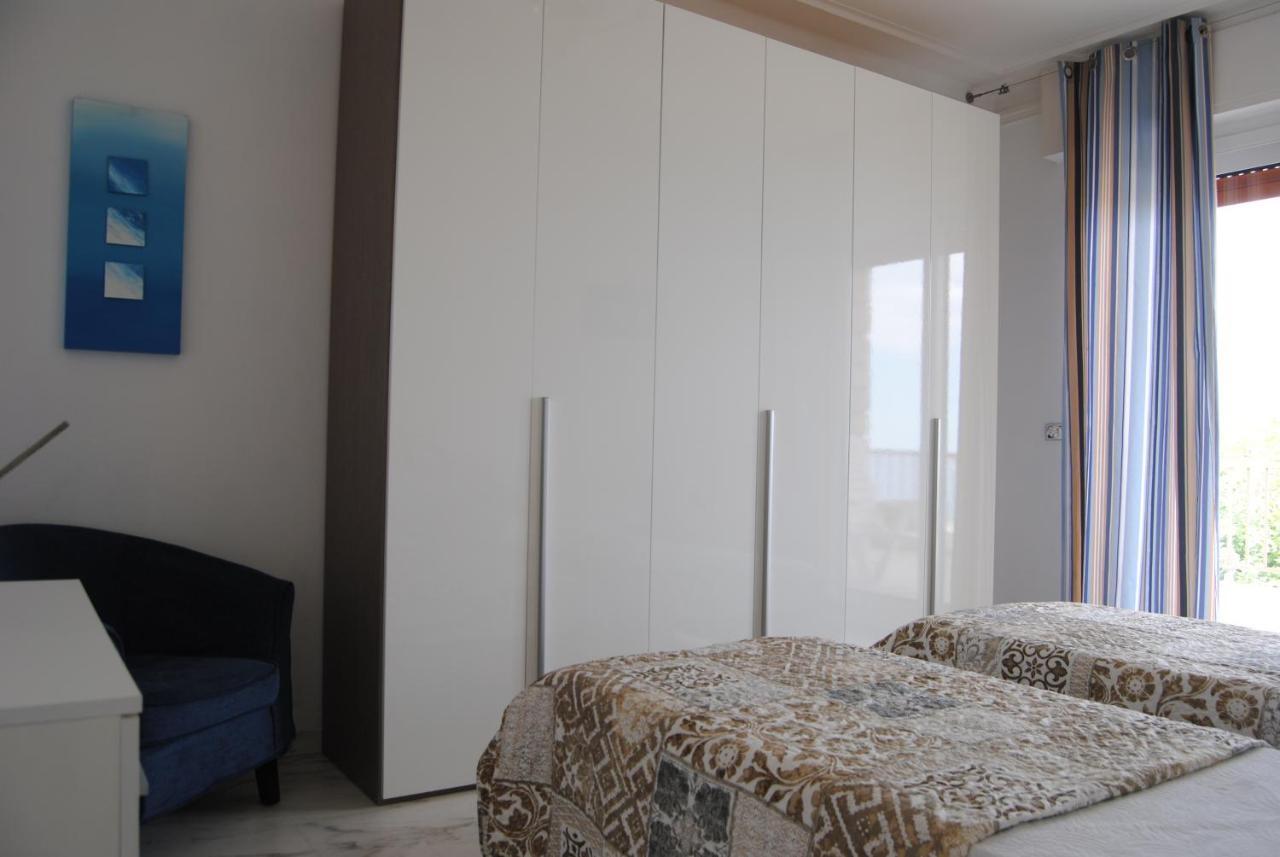 Gaiavacanze Beach Apartment Bordighera Εξωτερικό φωτογραφία