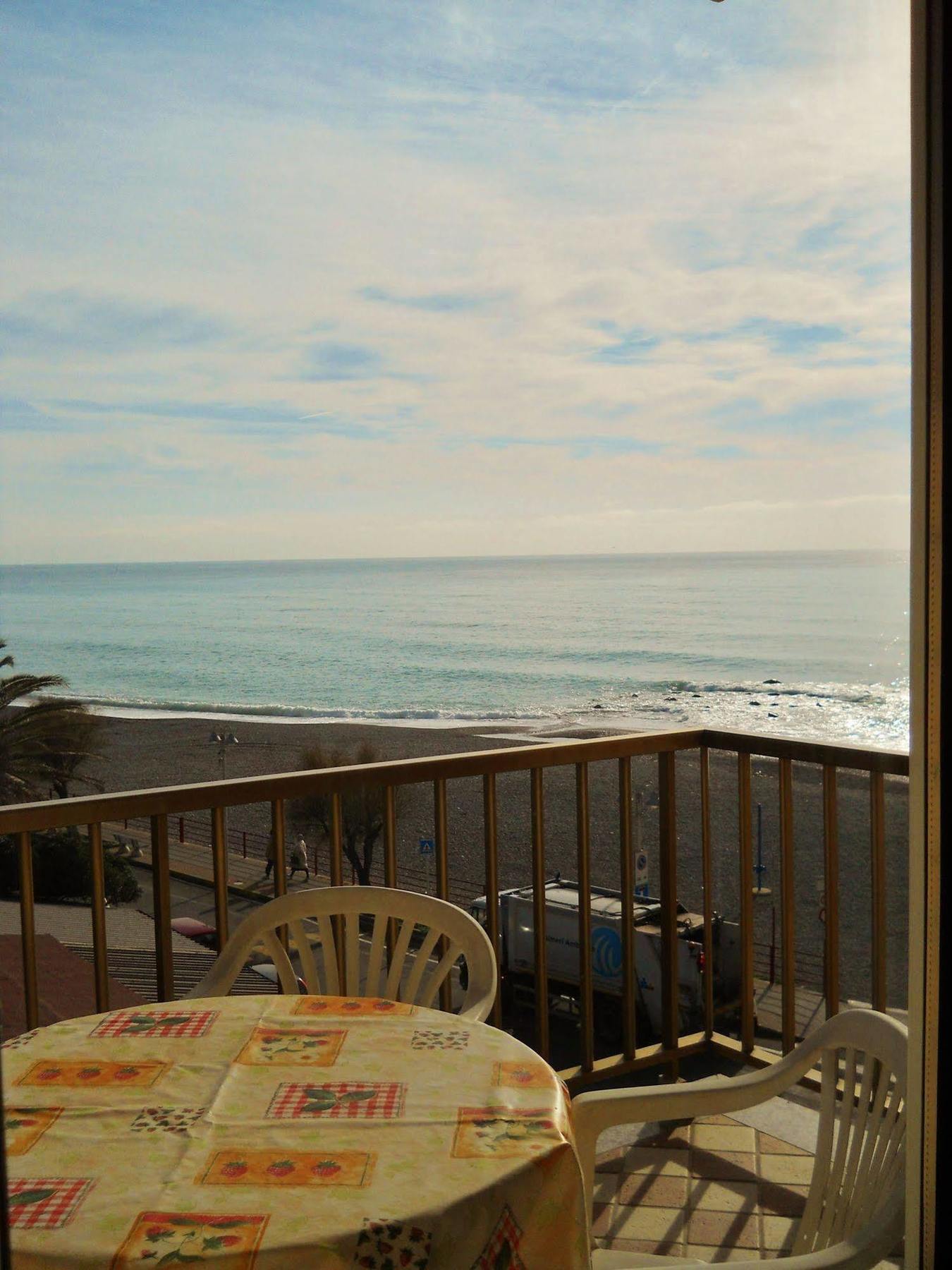 Gaiavacanze Beach Apartment Bordighera Εξωτερικό φωτογραφία